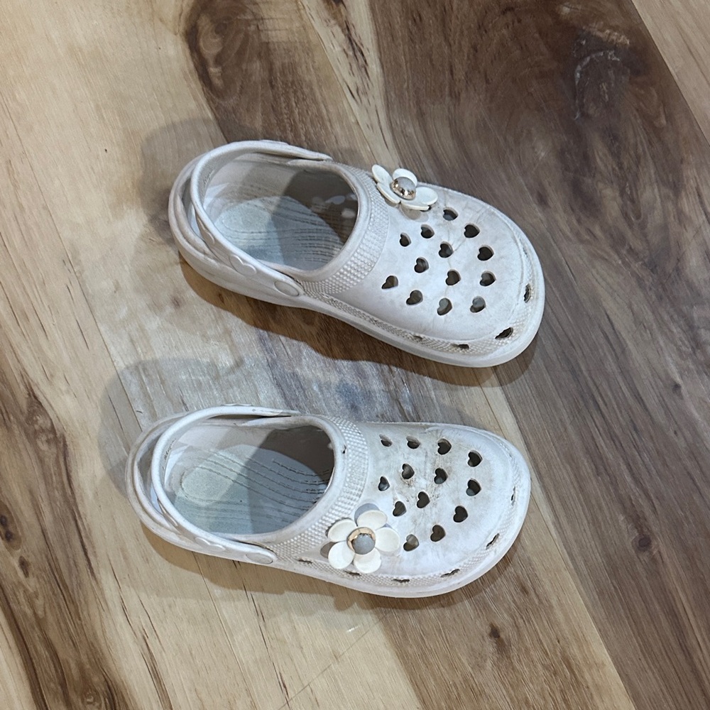 Kids Cream Shoes with Heart Cutouts